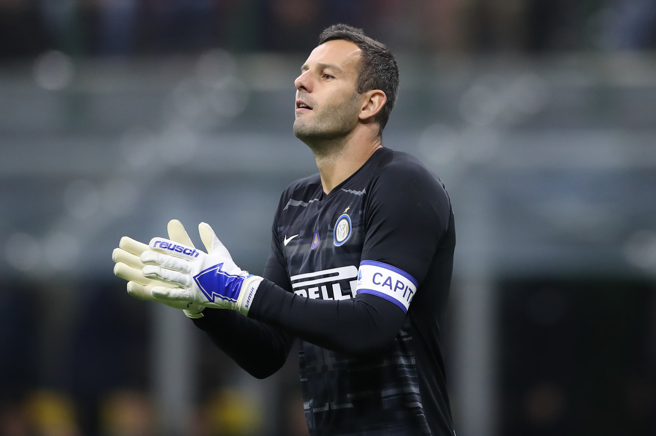 气炸了！被出示7黄3红 皇马TV炮轰主裁：不能接受，内格雷拉附体