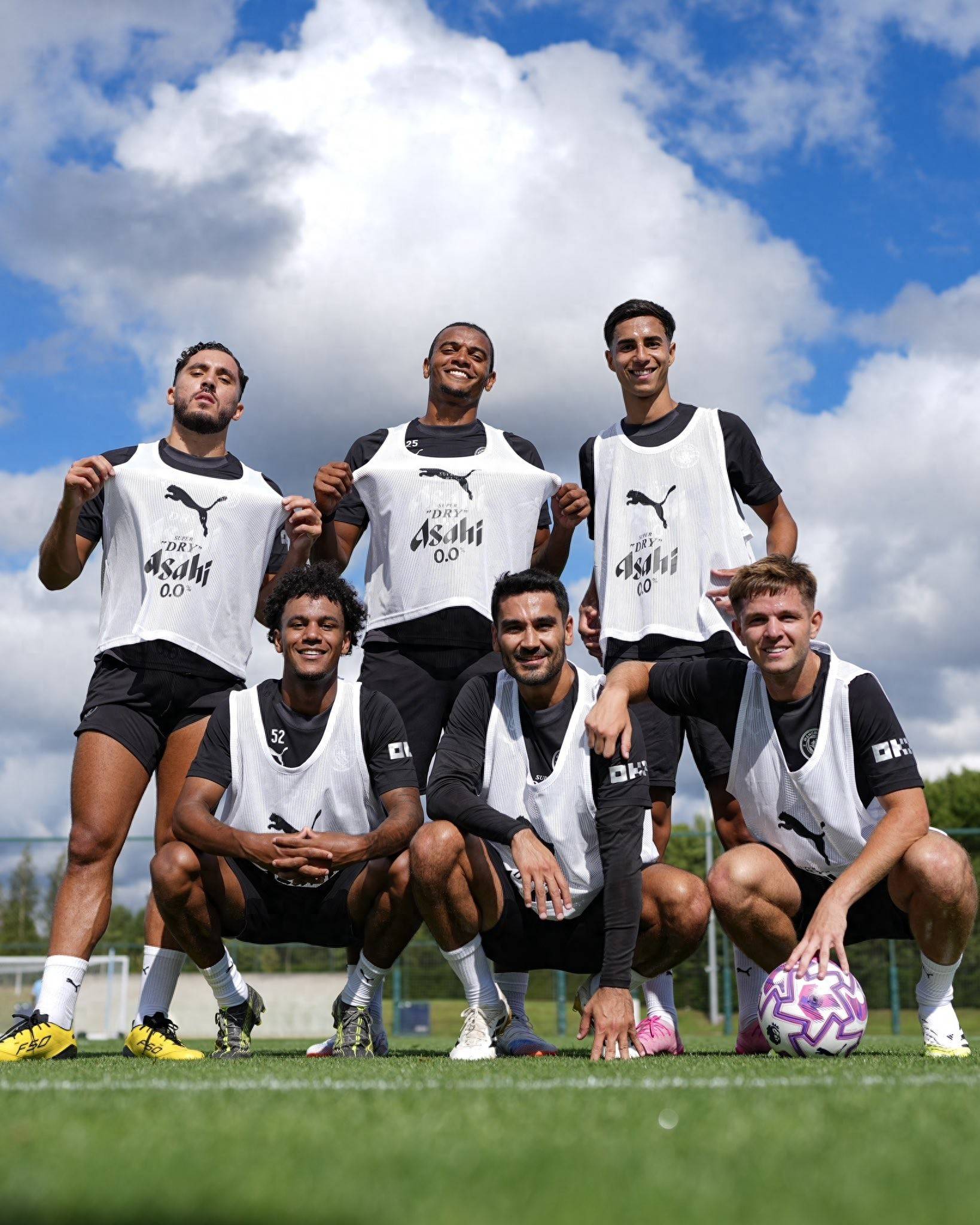 双蓝大战!曼城主场恐再丢分 数据倾向蓝军不败（双蓝对决：曼城主场再失分隐忧，数据看好蓝军不败）