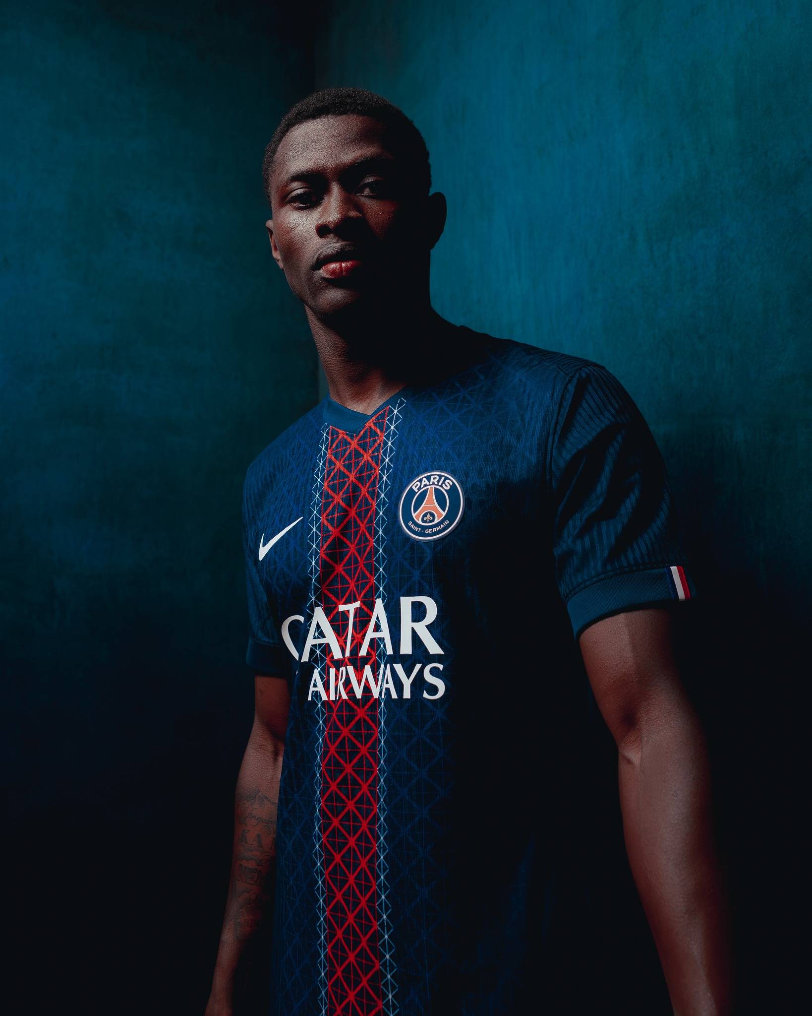 半场战报：奥格斯堡0-0汉堡