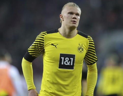 魏祥鑫：明年上半年会留在梅州踢球；希望能在欧塞尔踢出来