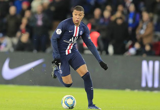 舍甫琴科：我热爱圣西罗，收购它对米兰和意大利足球都很重要（舍甫琴科：我钟情圣西罗，买下它对米兰与意大利足球至关重要）