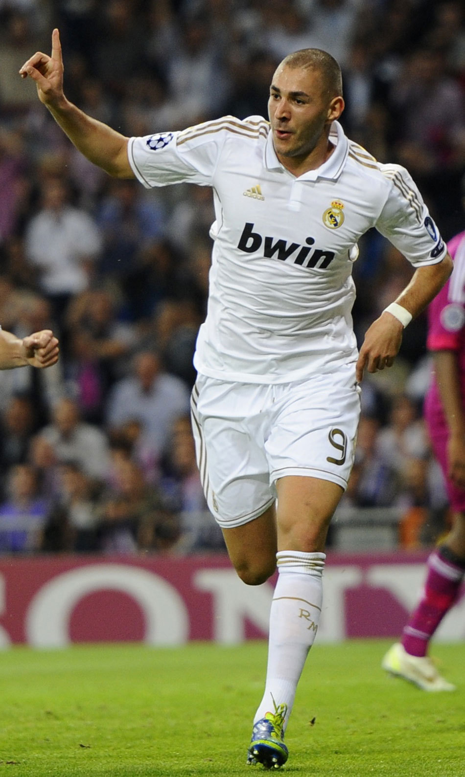 目标16：巴萨如何避免欧冠附加赛命运？