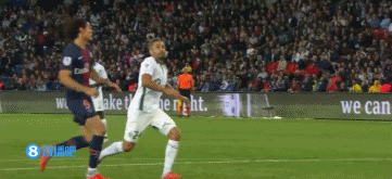 皇马vs塞维利亚裁判：特谢拉被罚下后恐吓我，骂我X娘养的（皇马战塞维利亚，裁判称特谢拉染红后恐吓并辱骂我）