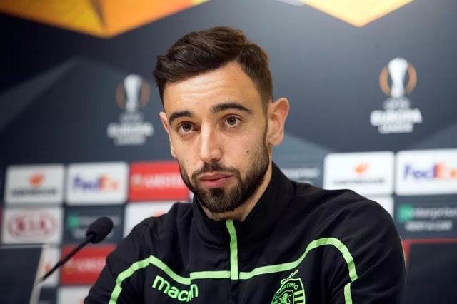 后卫身体对抗强度惊人，主帅盛赞