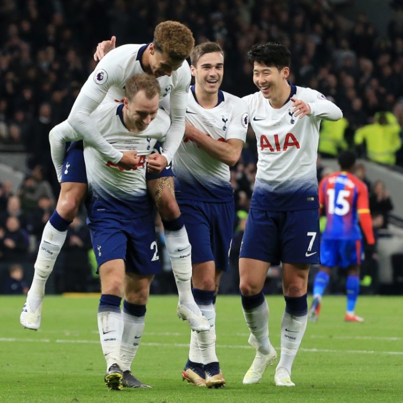 记者：热刺预计提前召回梁民革，球员将会外租至更适合的球队（记者：热刺计划提前召回梁民革，随后租借至更匹配的下家）